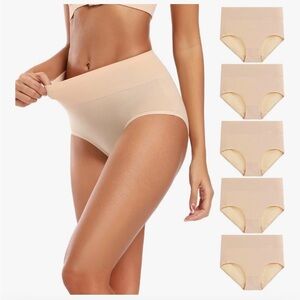 New women’s briefs - size small. 5 pair package.
